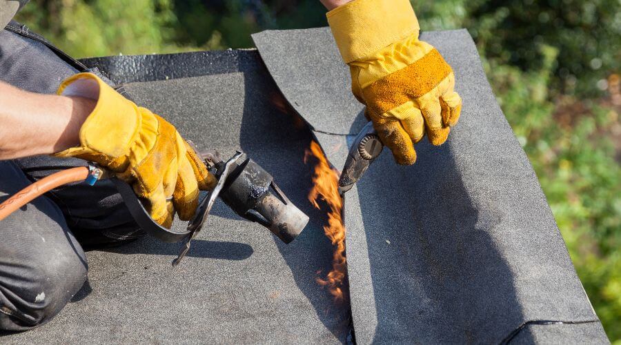 Expert Emergency Roof Repairs services in Ogden, IL